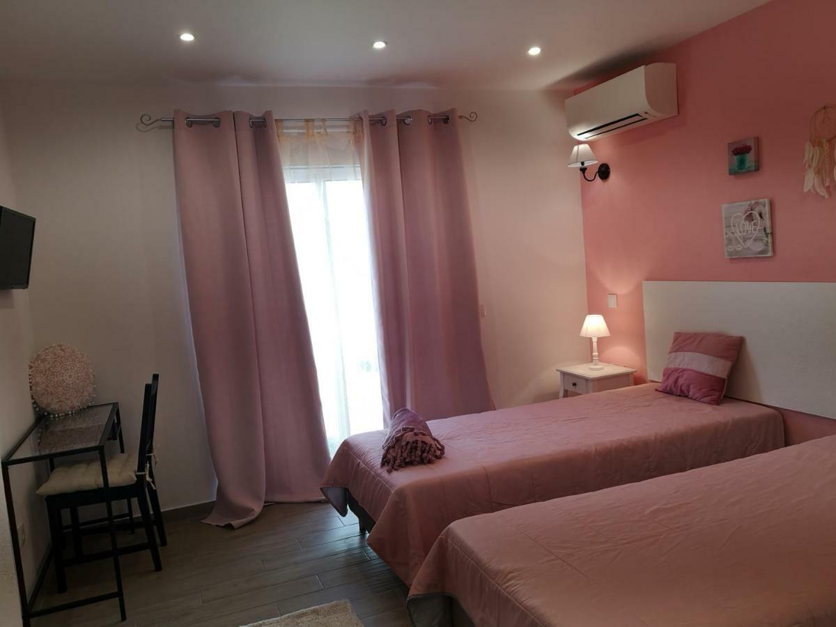 Sensations Guesthouse Lagos Luaran gambar