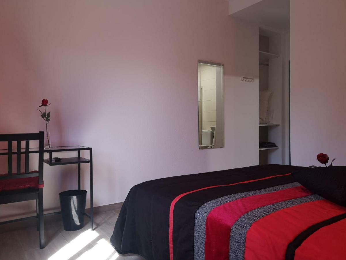 Sensations Guesthouse Lagos Luaran gambar